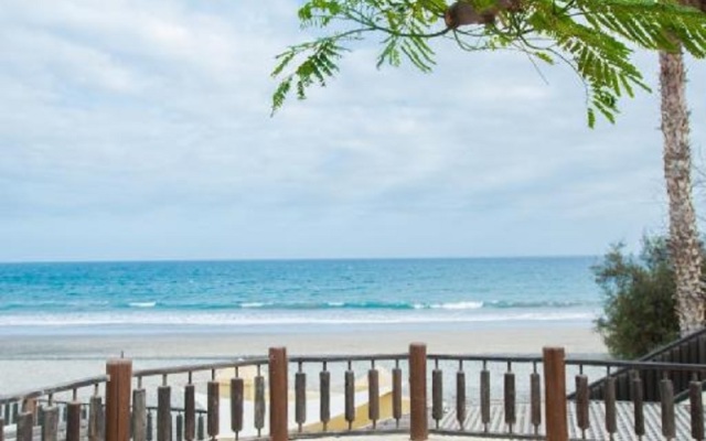 Bungalows Side Shore