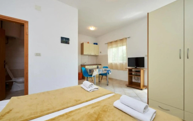 Mare - 30 m From Pebble Beach - SA1