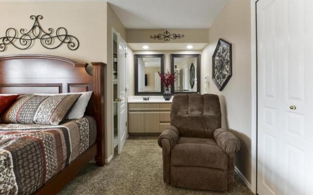 Little House on the Fairway