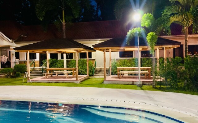 3 Peaks Resort & Boutique Hotel