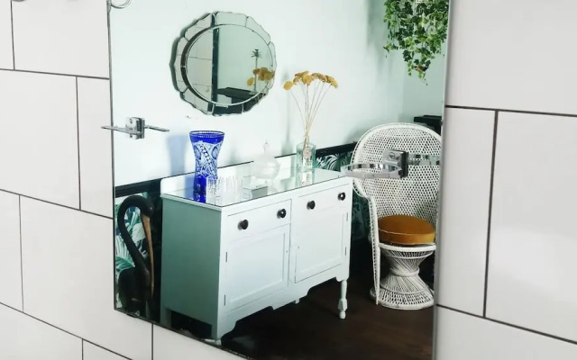 Little Robin Bed And Breakfast