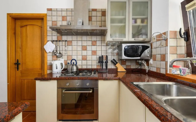 Spacious Holiday Home in Visnjan With Private Pool