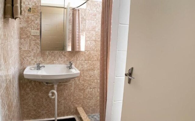Tropical City Motor Inn