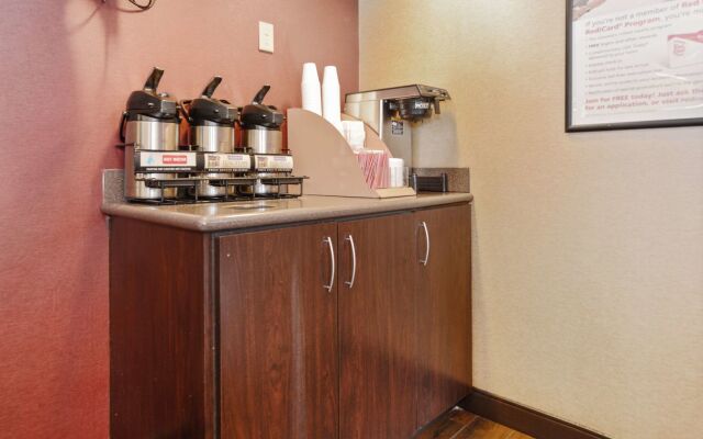 Red Roof Inn Tampa Fairgrounds – Casino