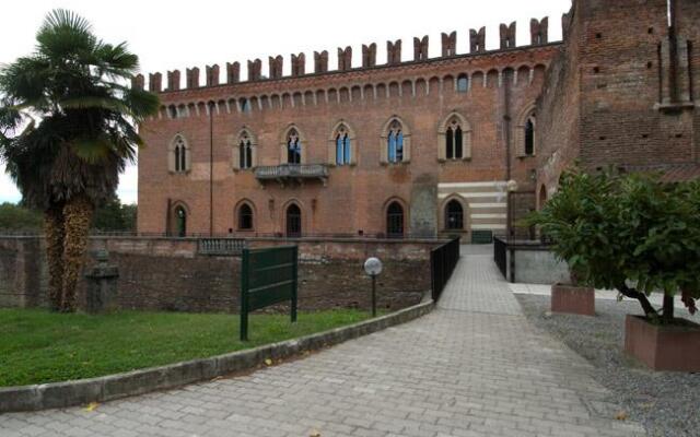 Castello Di Carimate Hotel & Spa