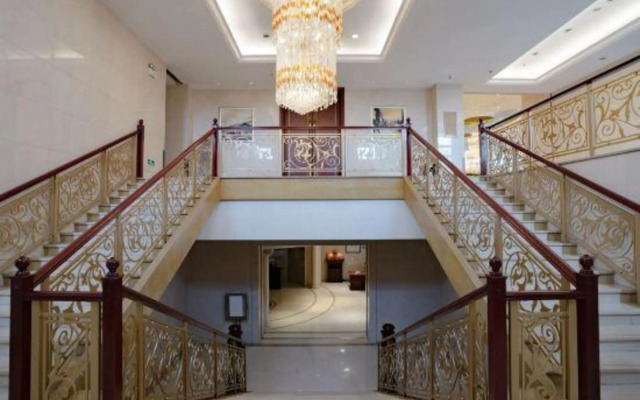 Riverside Hotel