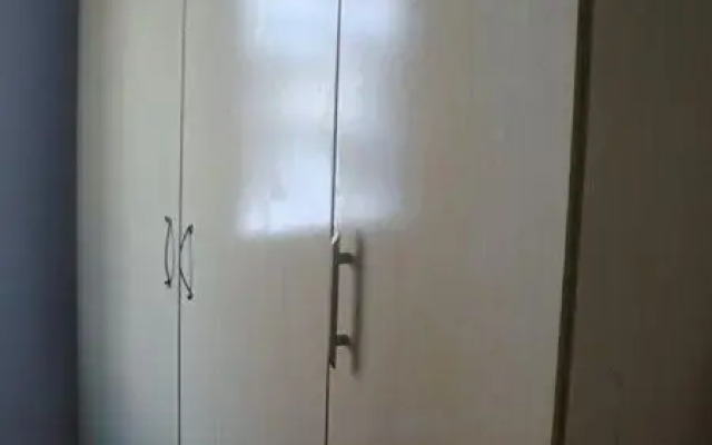 Próximo ao Consulado - Quarto Inteiro