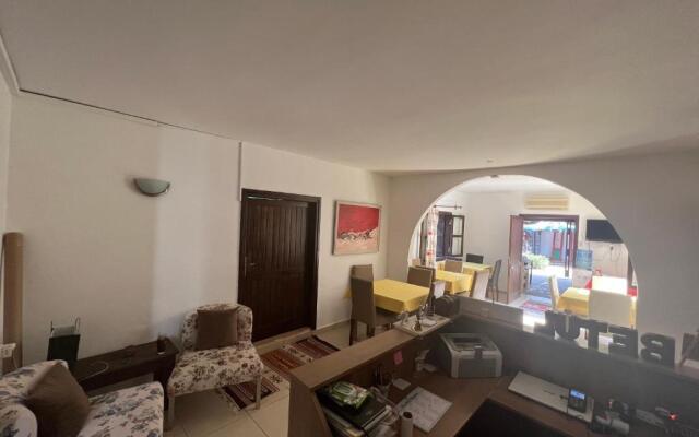 Betül Guest House