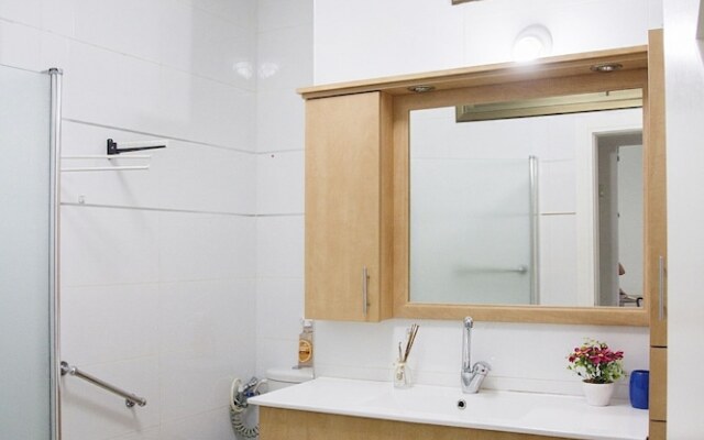 GK Apartments - Ben Gurion 105