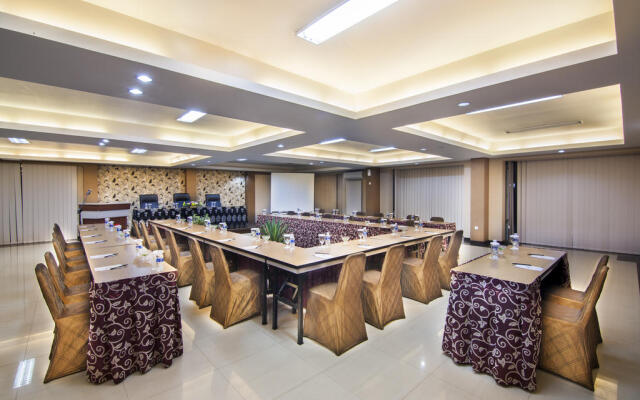 Rizen Premiere Hotel