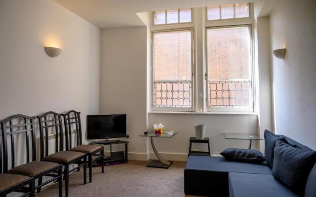 Amazing 3 Bedroom apartment in the center of Town