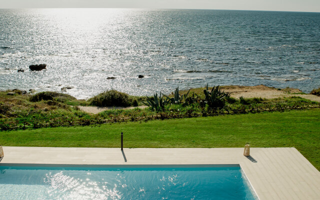 Mirazur Seafront Sunset Villa