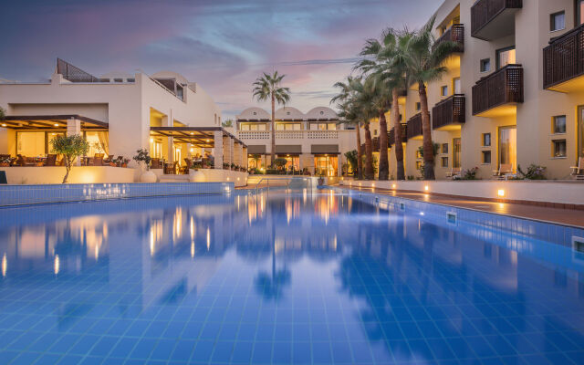 Giannoulis Santa Marina Plaza - Adults Only