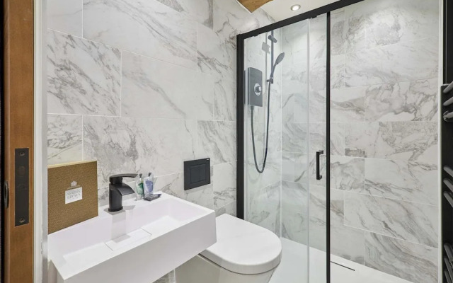Host Stay Apartment 8 Vinegar House