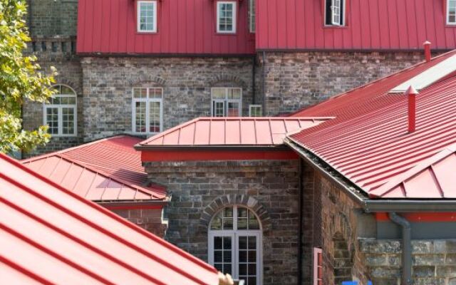 The Yihe Yangtze Hotel