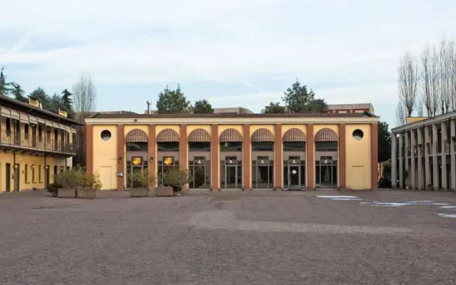 Rentopolis Gandhi - Rho Fiera