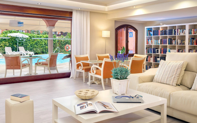 Apartamentos Ambassador