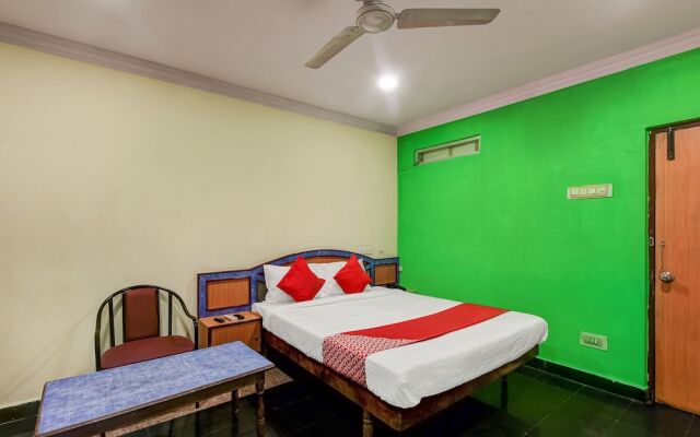 OYO 26562 Dazzle Lodge