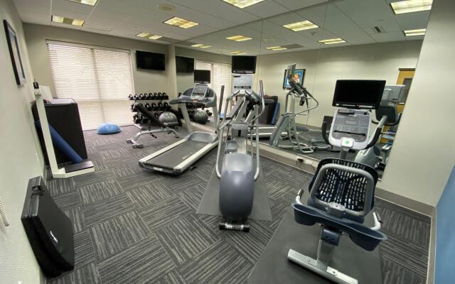Atwell Suites Austin Airport by IHG