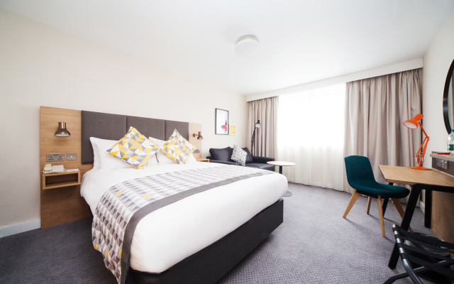 Holiday Inn London-Gatwick Airport by IHG