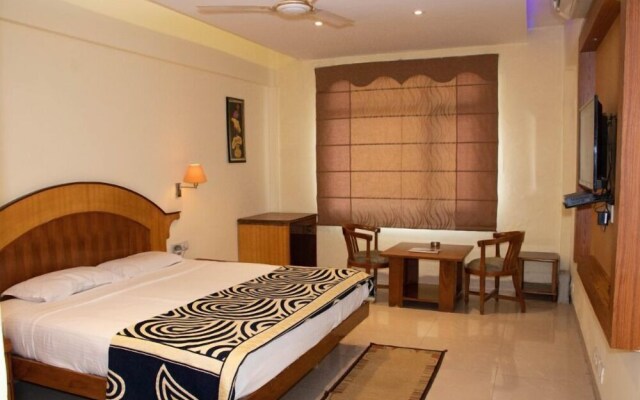 Hotel Grand Riviera