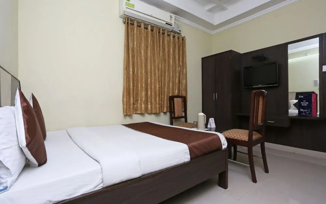 OYO 1108 Hotel Saraswathi Residency
