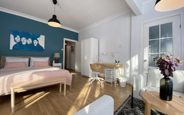 Missafir Superb Flat Near Bagdat Street in Kadikoy