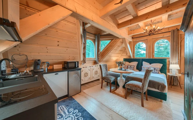 Rich Witch Villa&SPA