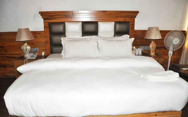 Waii Inetrnational Hotel