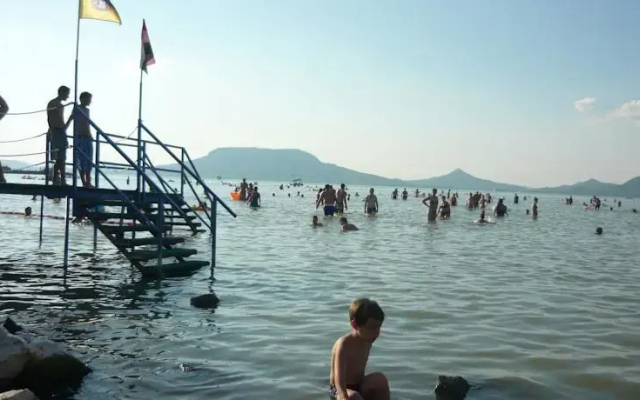 Kaponya Nyaralóház