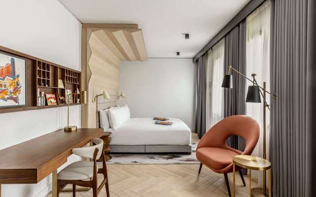 Canopy by Hilton London City