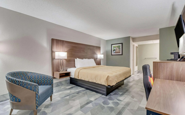 Quality Inn Dalton East