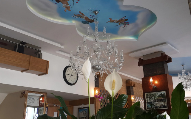 Parador Beach Hotel