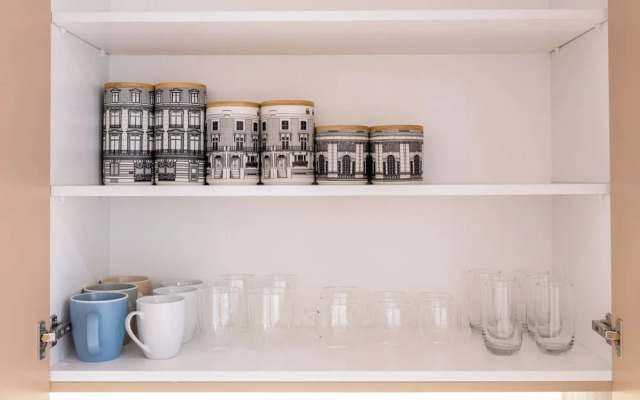 Upgraded 1BR in Marina - Calming Views