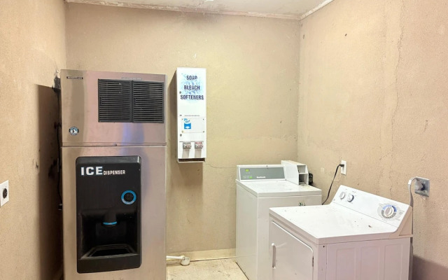 Westwood Inn Extended Stay by OYO Gonzales TX