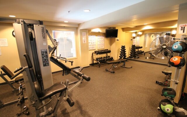 Waterscapes Resort by DKRA