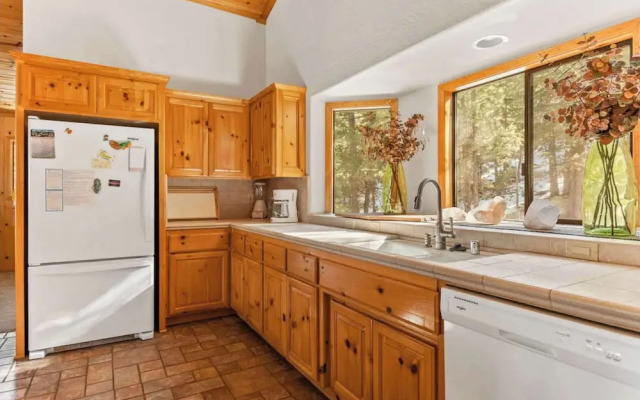 Hunter's Retreat in Upper Moonridge!