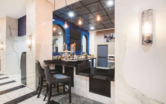 Holiday Inn Express Dallas Downtown by IHG