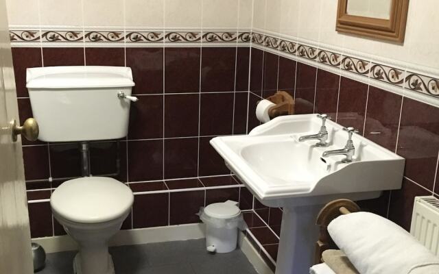 The Fox & Hounds Inn