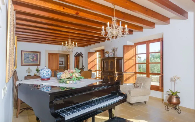 Ca Na Ramona With 4 Bedrooms and 5 Bathrooms