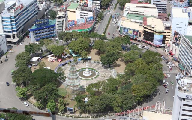 Crown Regency Hotel and Towers