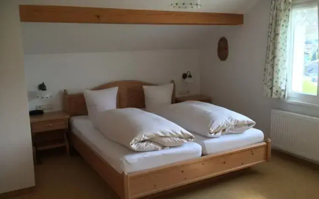 Pension Bals