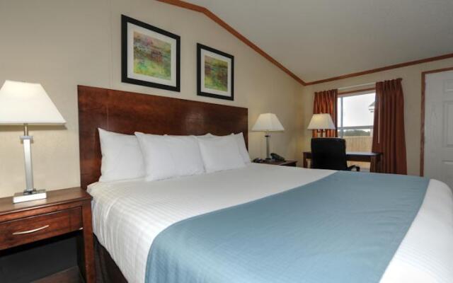 InstaLodge Hotel and Suites Cotulla