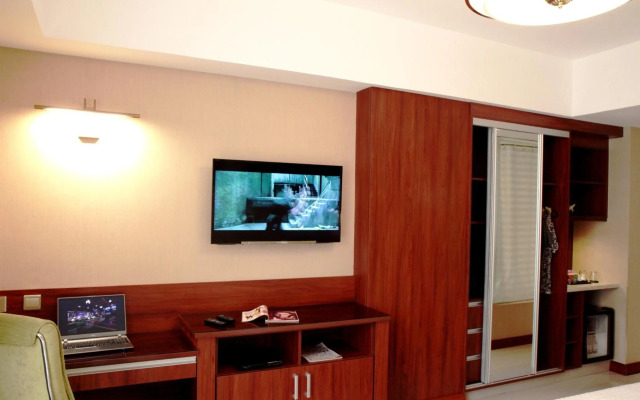 Central Park Tower Resort