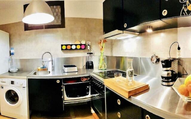 Royal Stylish Apartment