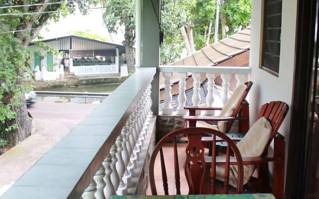 Romance Bungalows