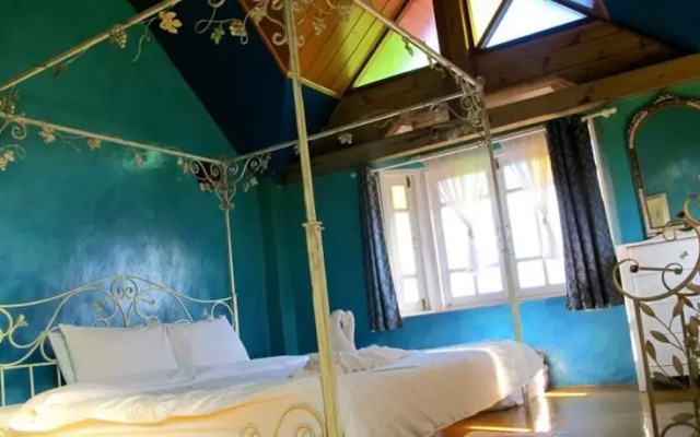 Baan Pai Fah Pai Fun