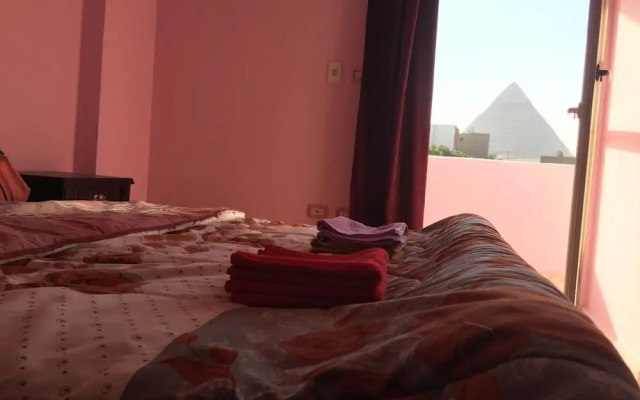 The Pyramids Inn Cheops