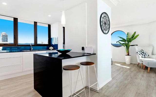 Acapulo 2 Bed Ocean View Surfers Paradise