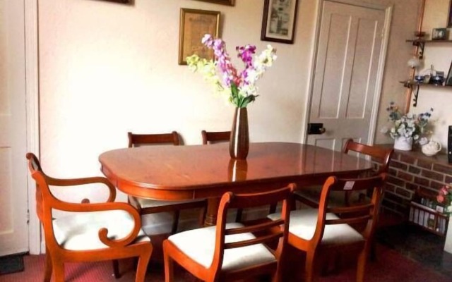 Cotefields Bed & Breakfast